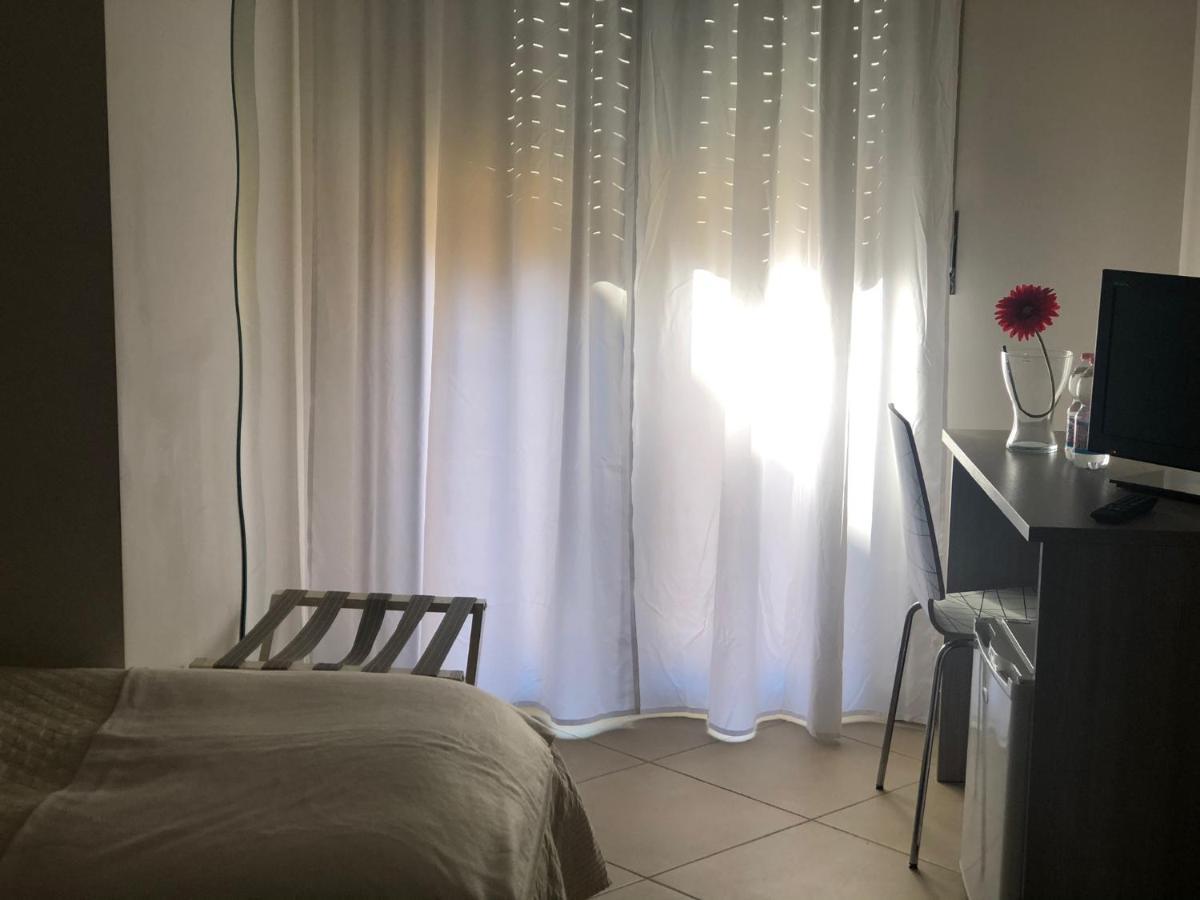 B&B A Due Passi San Giovanni Gemini Exteriér fotografie
