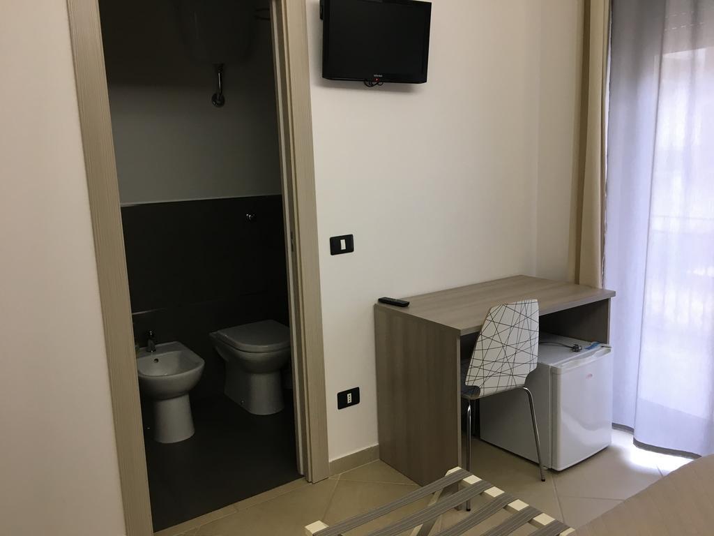 B&B A Due Passi San Giovanni Gemini Exteriér fotografie
