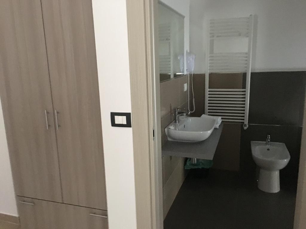 B&B A Due Passi San Giovanni Gemini Exteriér fotografie